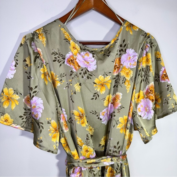 Addition Elle Floral Flutter-Sleeve Wrap Dress Size 3x - Picture 9 of 15